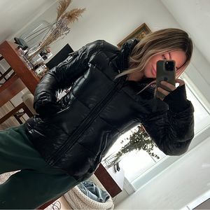 SAM. jacket in black